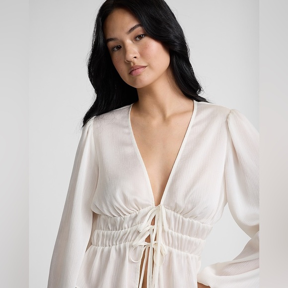 Express V-Neck Long Sleeve Smocked Tie Front Top NWT Size XL - Picture 4 of 7